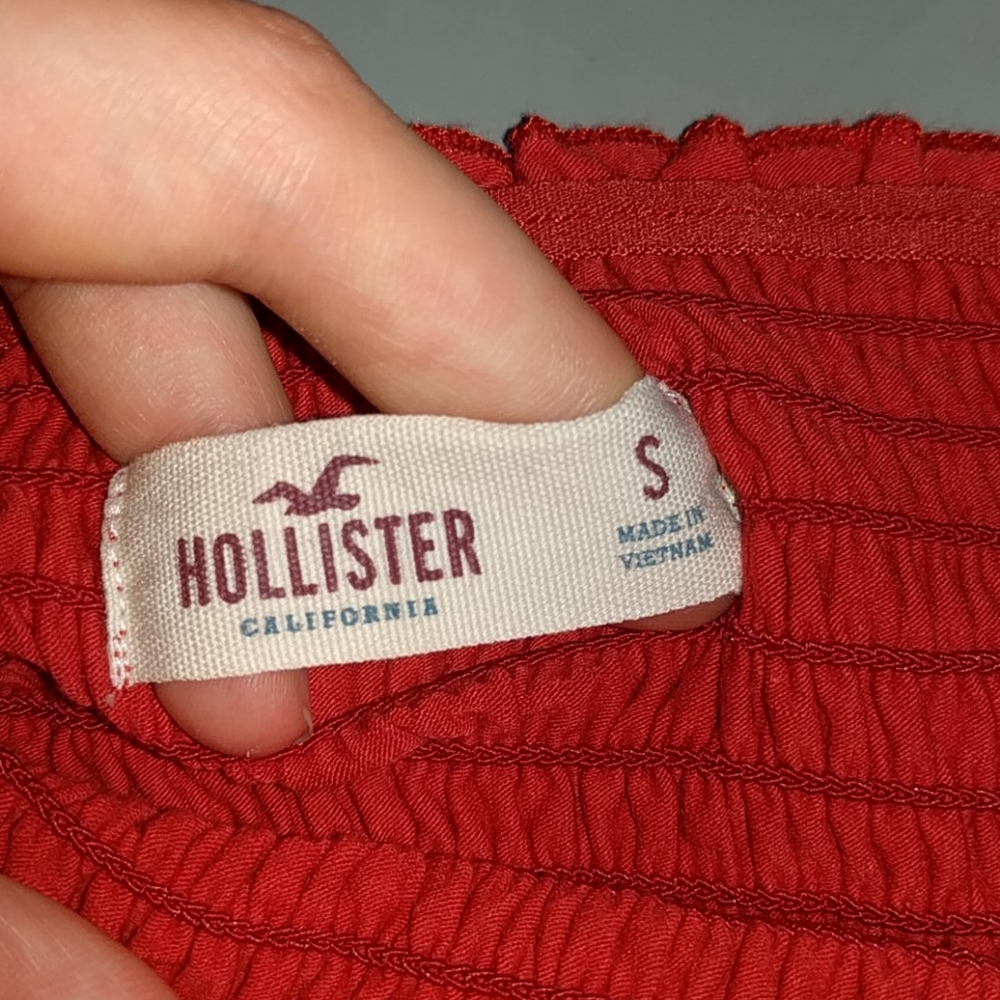 SOLD hollister off the shoulder top - Picture 3 of 5